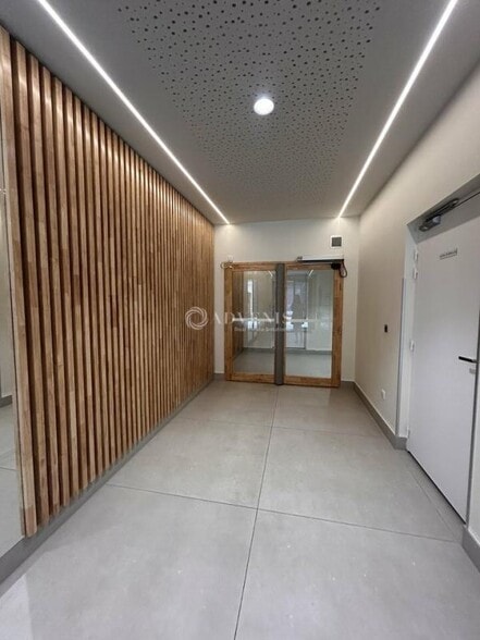 Bureau dans Le Mans à vendre - Photo de l’immeuble – Image 2 sur 5