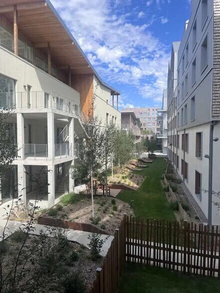 Bureau dans Rouen à vendre - Photo de l’immeuble – Image 1 sur 15