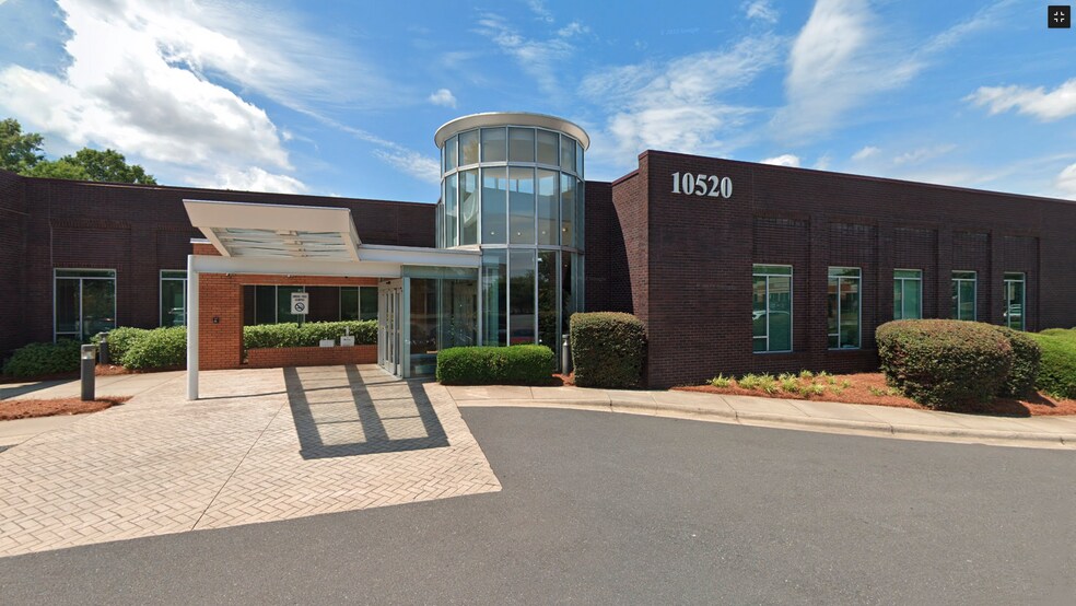 10520 Park Rd S, Charlotte, NC à louer - Photo de l’immeuble – Image 2 sur 10