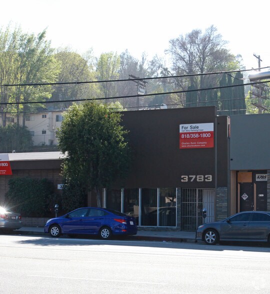 3783-3785 Cahuenga Blvd West 5,988 sf portefeuille de 2 biens à vendre sur LoopNet.fr - Photo principale – Image 1 sur 7