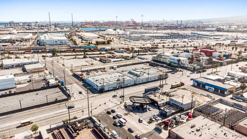 1700 W Anaheim St, Long Beach, CA à louer - Aérien – Image 3 sur 10