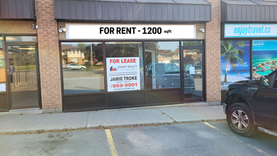 469-499 Dundas St W, Quinte West, ON à vendre Photo de l’immeuble– Image 1 sur 13