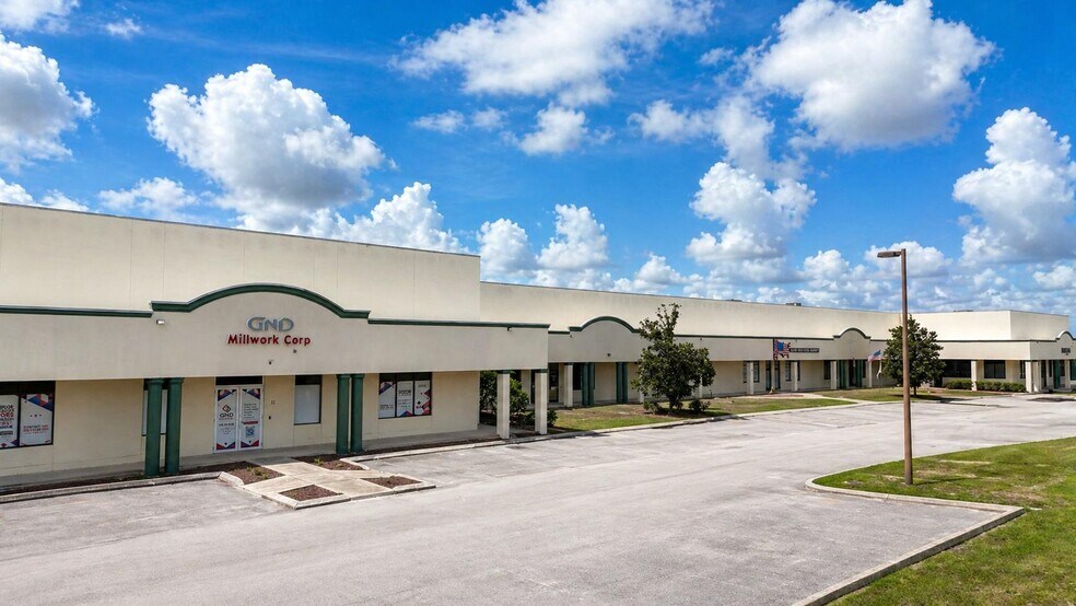 1750 Longleaf Blvd, Lake Wales, FL à vendre - Photo de l’immeuble – Image 2 sur 8