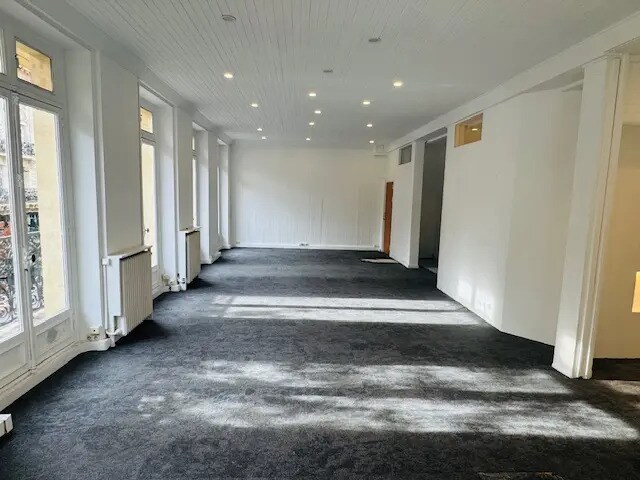 Bureau dans Paris à louer Photo intérieure– Image 1 sur 13