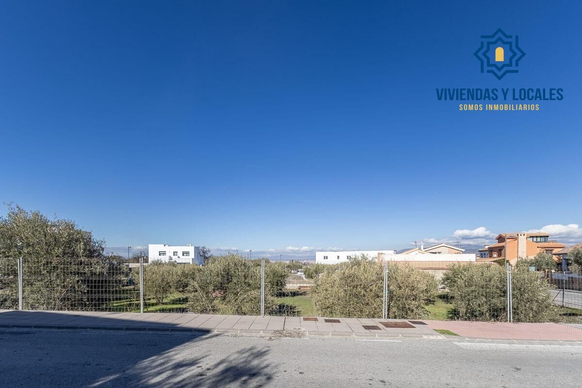 Terrain dans La Zubia, Granada à vendre Photo de l’immeuble– Image 1 sur 12