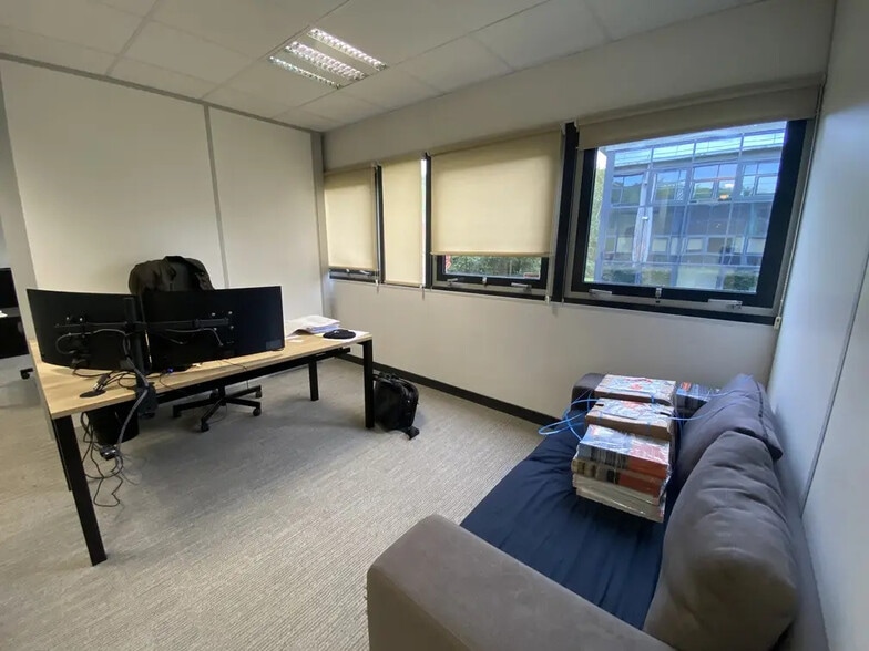 8 Avenue Des Jades, Nantes à louer - Photo de l’immeuble – Image 3 sur 5