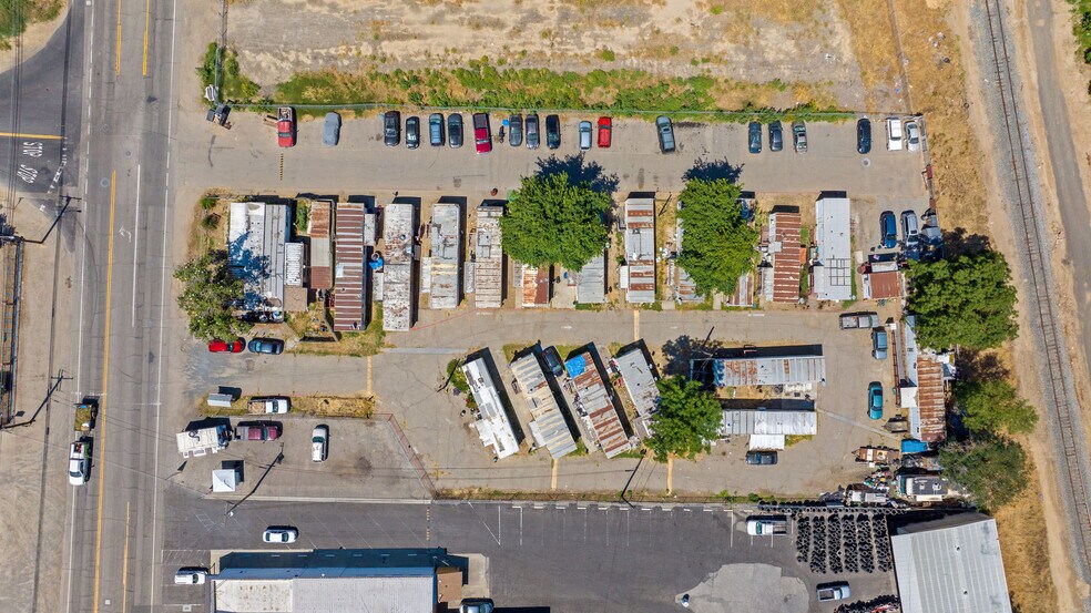 9000 Lacey Blvd, Hanford, CA à vendre - Photo de l’immeuble – Image 3 sur 8