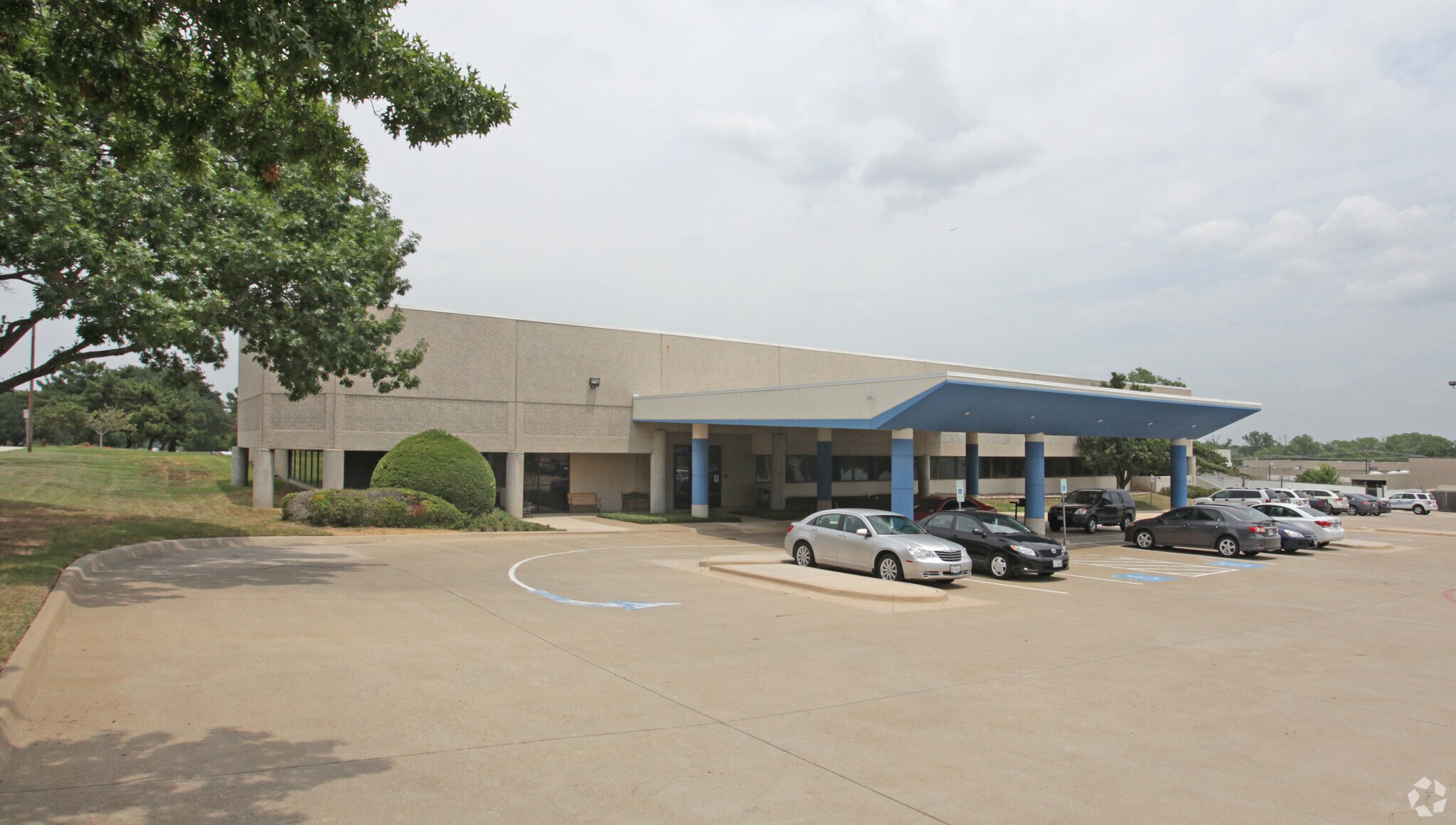 1405 Avenue T, Grand Prairie, TX à louer Photo principale– Image 1 sur 8