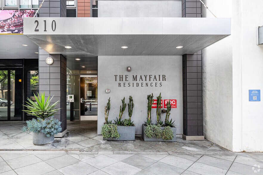 210-214 Santa Monica Blvd, Santa Monica, CA à louer - Photo de l’immeuble – Image 3 sur 73