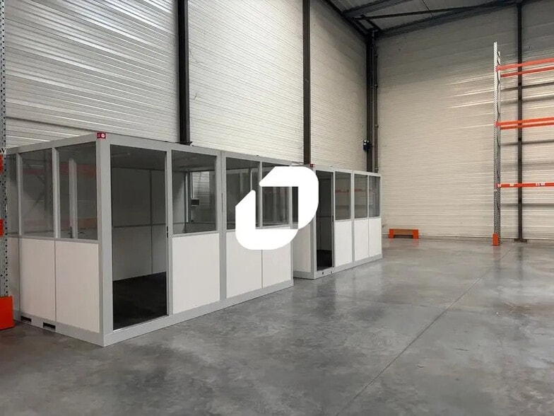 Industriel/Logistique dans Blanquefort à louer - Photo intérieure – Image 3 sur 19