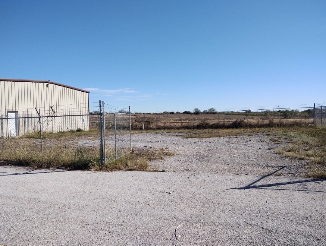 3012 FM 621, San Marcos, TX à louer Photo intérieure– Image 1 sur 4