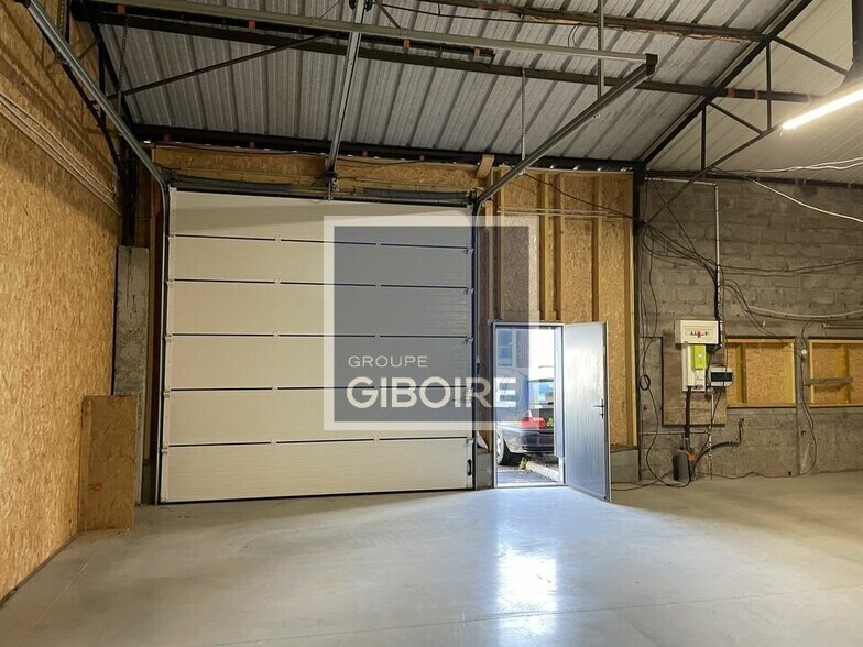 Industriel/Logistique dans Saint-Jouan-des-Guérets à louer - Photo intérieure – Image 2 sur 6