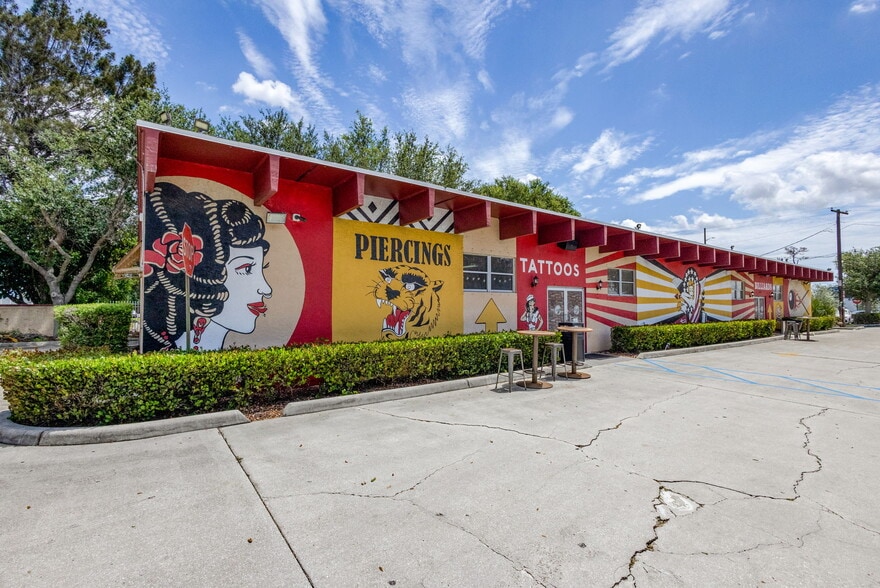 691 N Military Trl, West Palm Beach, FL à vendre - Photo de l’immeuble – Image 3 sur 95