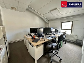 Plus de détails pour 9 Rue De La Carraire, Venelles - Bureau à louer