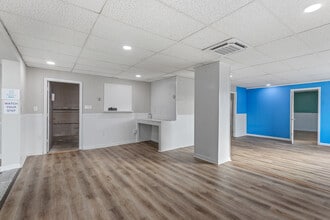 900 Mulberry St, Loudon, TN à louer Photo intérieure– Image 2 sur 18