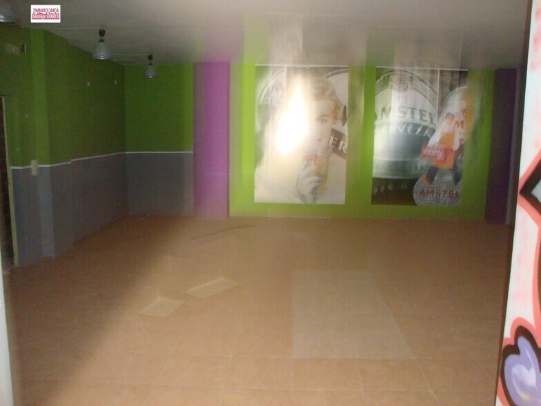 Local commercial dans València, Valencia à vendre - Photo de l’immeuble – Image 2 sur 5