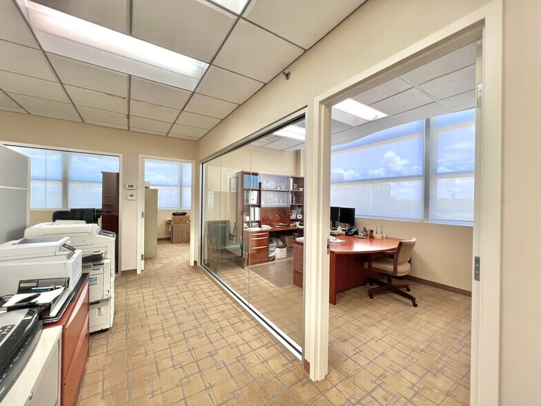 1430 S Dixie Hwy, Coral Gables, FL à vendre - Photo de l’immeuble – Image 3 sur 28