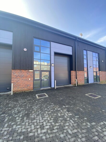 Ordnance Business Park Midhurst Rd, Liphook à louer - Photo de l’immeuble – Image 3 sur 4