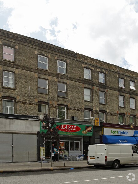 155 The Vale, Londres à louer - Photo de l’immeuble – Image 2 sur 3