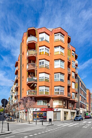 Plus de détails pour Carretera de la Bordeta, 82, Barcelone - Logement à vendre