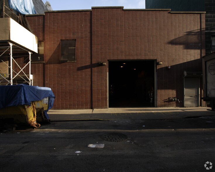 296-298 Broome St, New York, NY à louer - Photo de l’immeuble – Image 2 sur 2