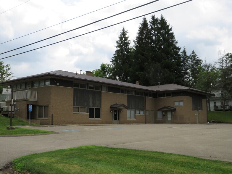 408-410 Hillcrest Ave, Grove City, PA à vendre - Photo de l’immeuble – Image 2 sur 2