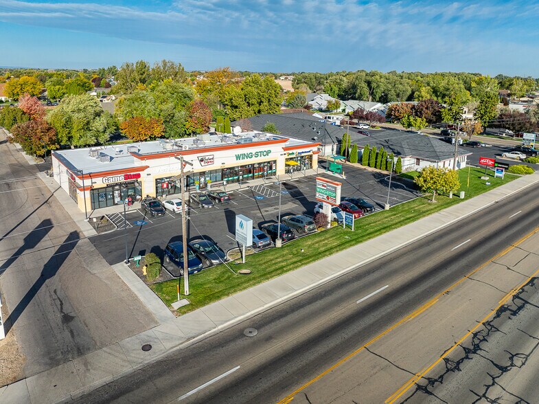 2025 12th Ave, Nampa, ID à louer - Photo de l’immeuble – Image 2 sur 5