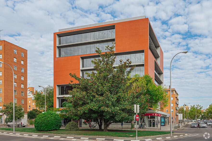 Avenida Águilas, 2B, Madrid, Madrid à louer - Photo de l’immeuble – Image 2 sur 4