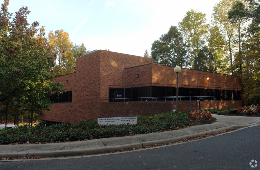 3731 Latrobe Dr, Charlotte, NC à louer - Photo principale – Image 1 sur 11