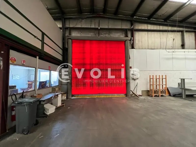 Industriel/Logistique dans Brignais à vendre Photo intérieure– Image 1 sur 4