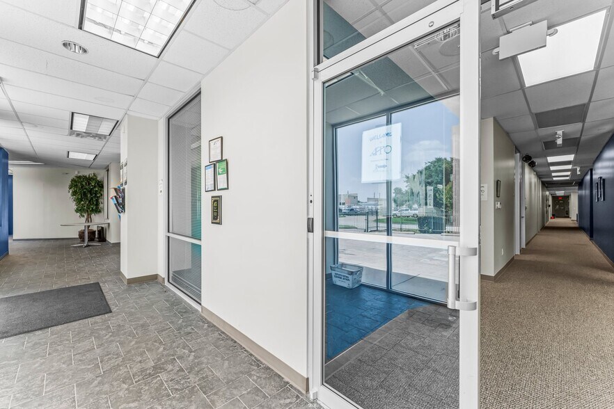 1034 Regional Park Dr, Houston, TX à vendre - Photo intérieure – Image 2 sur 26