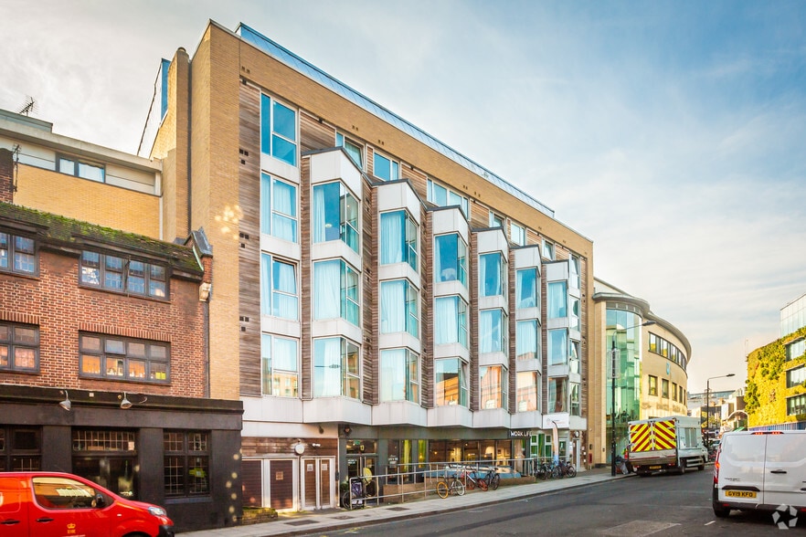 13 Hawley Crescent, Londres à louer - Photo de l’immeuble – Image 1 sur 12