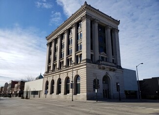 Plus de détails pour 30 E Main St, Champaign, IL - Bureau à louer