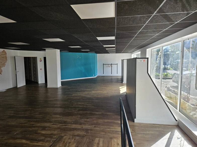 Local commercial dans Benerville-sur-Mer à vendre - Photo intérieure – Image 1 sur 2