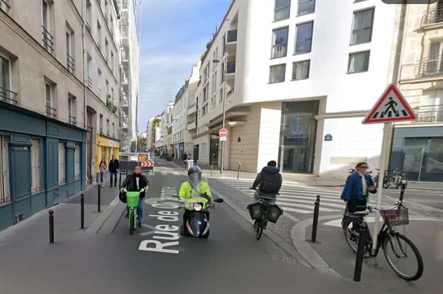 Local commercial dans Paris à louer - Photo de l’immeuble – Image 2 sur 4