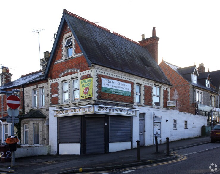2 Highgrove St, Reading à vendre - Photo principale – Image 1 sur 3