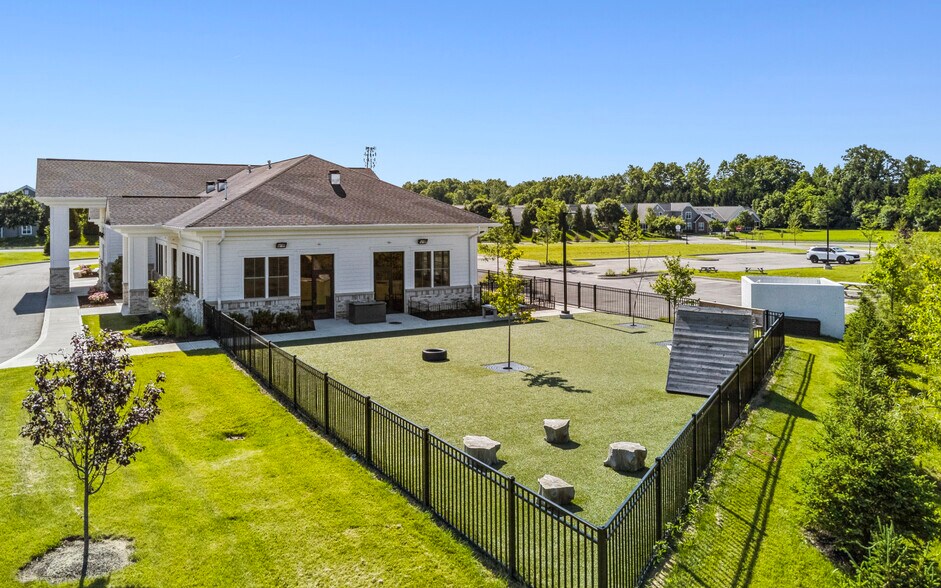 9098 Bunker Ln, Powell, OH à vendre - Photo de l’immeuble – Image 3 sur 6