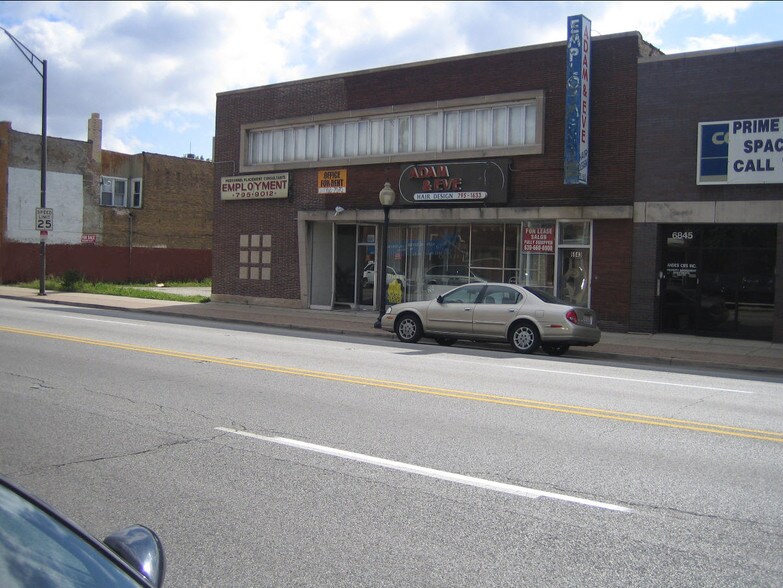 6837-6843 Cermak Rd, Berwyn, IL à louer - Photo de l’immeuble – Image 3 sur 7