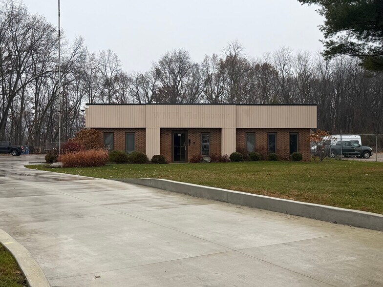 862 Lenox Ave, Portage, MI à louer - Photo de l’immeuble – Image 1 sur 26