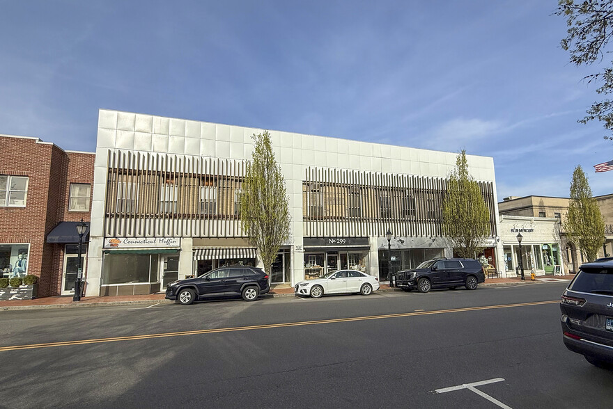 112 Main St, New Canaan, CT à vendre - Photo de l’immeuble – Image 2 sur 4