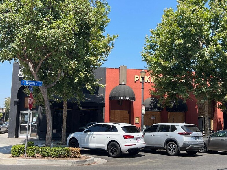 11037-45 Downey Ave, Downey, CA à vendre - Photo de l’immeuble – Image 2 sur 5
