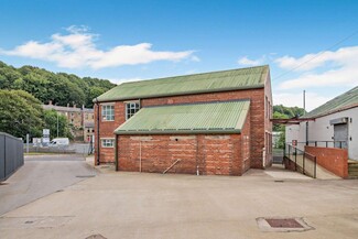Plus de détails pour Elland Rd, Brighouse - Industriel/Logistique à louer