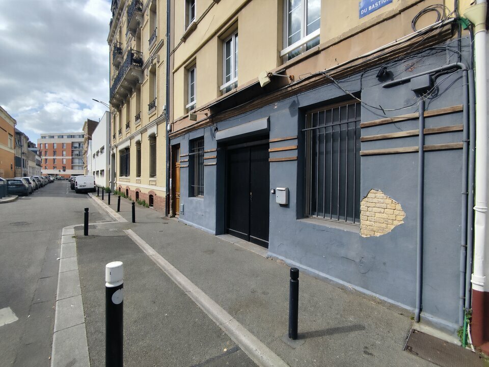 Local commercial dans Le Havre à louer Photo de l’immeuble– Image 1 sur 5