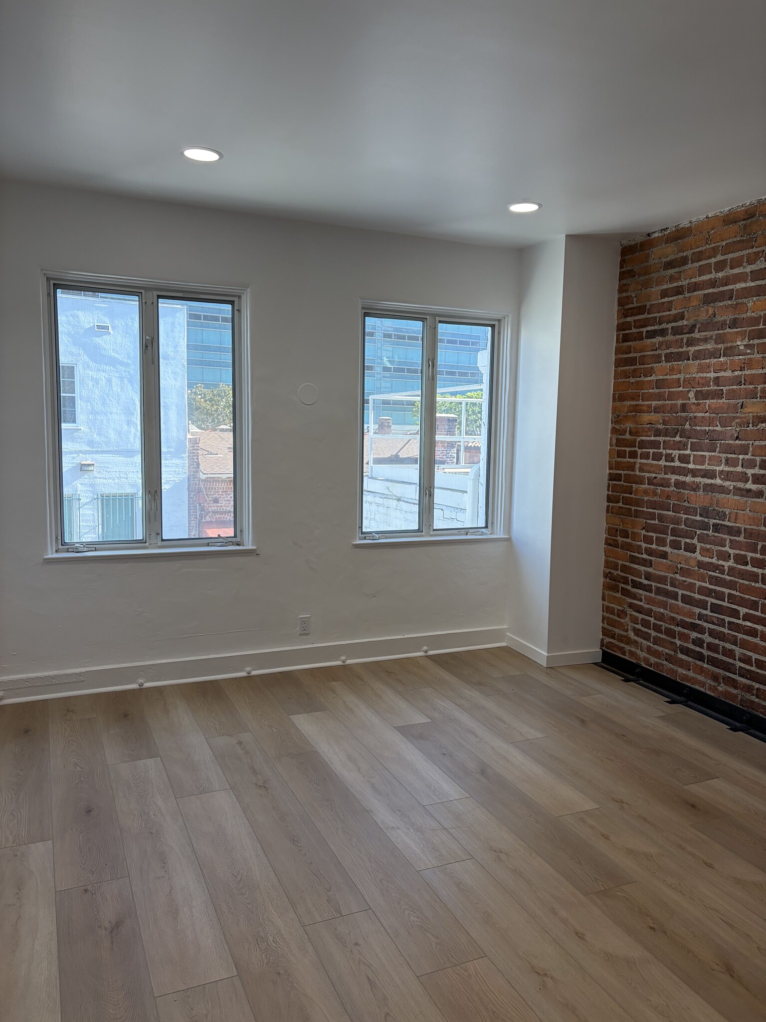 1136-1140 Westwood Blvd, Los Angeles, CA à louer Photo intérieure– Image 1 sur 4