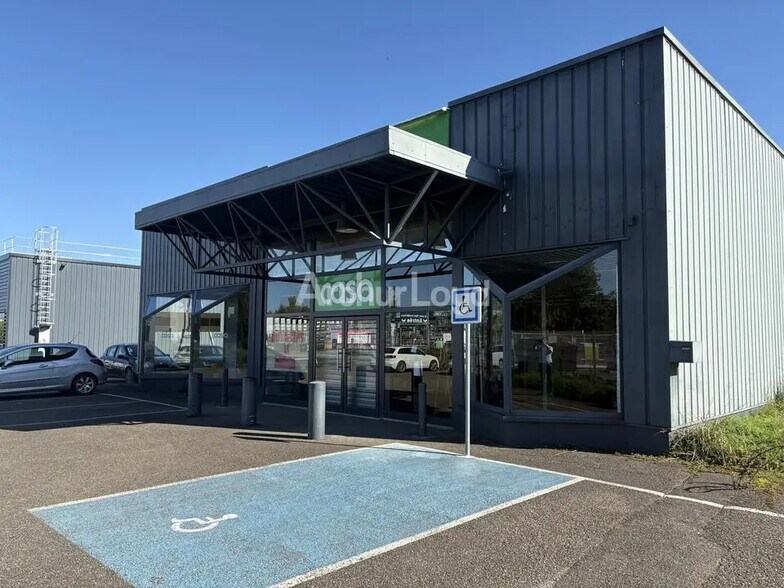 Local commercial dans Ostwald à louer - Photo de l’immeuble – Image 2 sur 12
