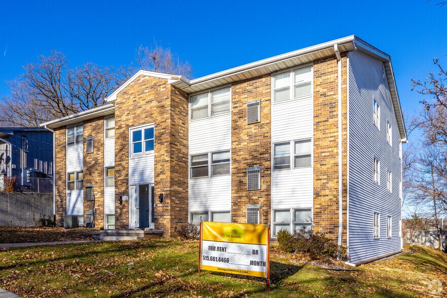 2411 Welbeck Rd, Des Moines, IA à vendre - Photo de l’immeuble – Image 2 sur 4