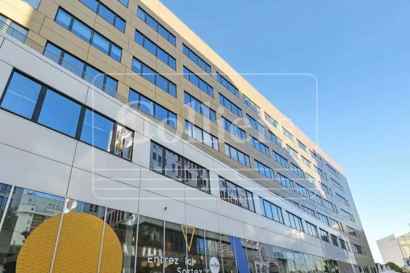 48 Boulevard Saade - Quai Lazaret, Marseille à louer - Photo de l’immeuble – Image 1 sur 6