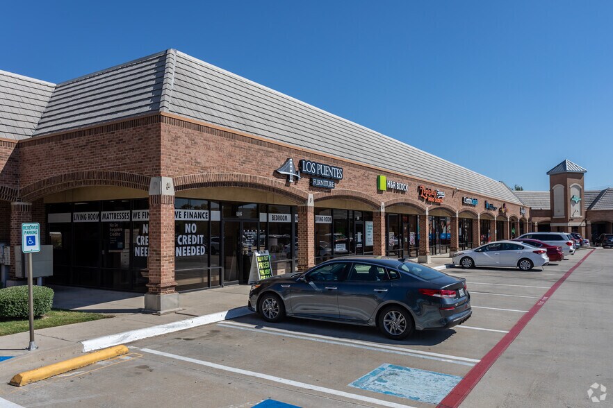 17610 Midway Rd, Dallas, TX à louer - Photo de l’immeuble – Image 1 sur 8