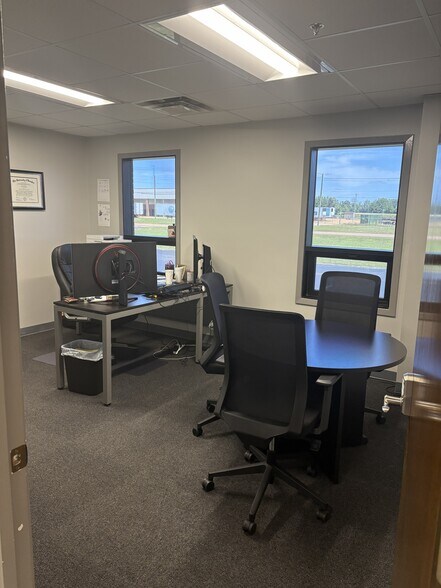 175 Corporate Dr, Batesville, MS à vendre - Photo intérieure – Image 3 sur 13
