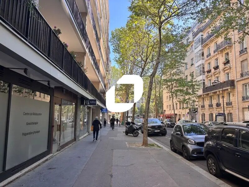 Local commercial dans Paris à louer Photo de l’immeuble– Image 1 sur 4